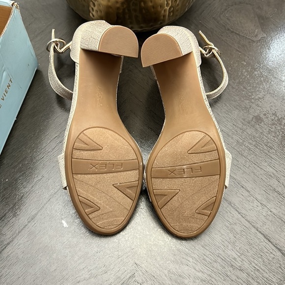 LIFESTRIDE Averly City Sandals (WIDE) - Picture 7 of 14